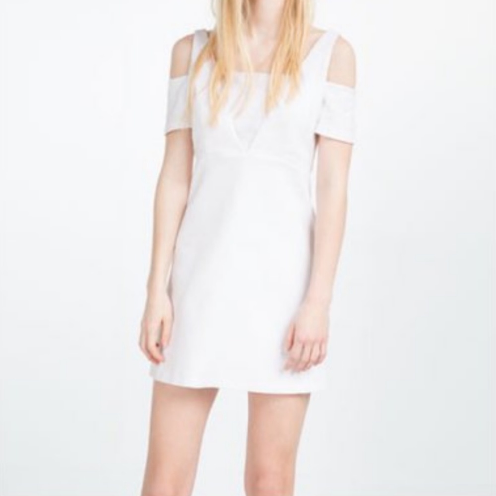 MWT ZARA WHITE TEXTURED WEAVE DRESS  - Size XS